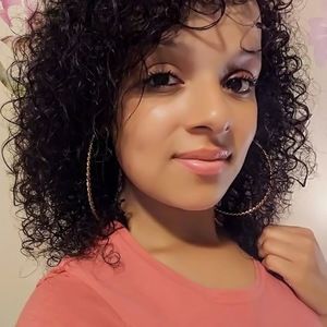 Meet your Posher, Maritza